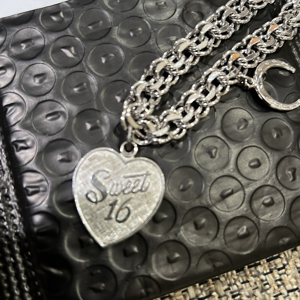 Vintage Intricate Silver Charm Bracelet  Sterling Silver J105 - Picture 4 of 7